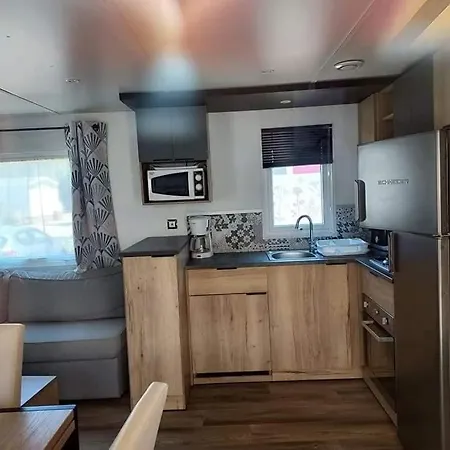 אתר קמפינג Mobilhome 1319 - קאנט אן רוסיון
